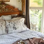 Дом отдыха Petit Chateau Luxe