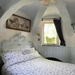 Дом отдыха Petit Chateau Luxe Хейтуйсен