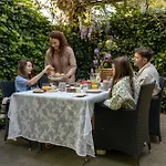 Petit Chateau Luxe Дом отдыха