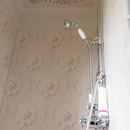 Petit Chateau Luxe Vakantiehuis, Prive Hottub En Zwembad Holiday home