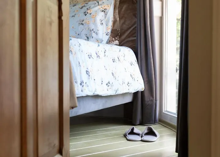 Petit Chateau Luxe *