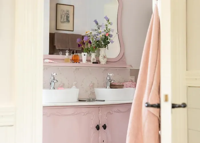 Petit Château Luxe Heythuysen