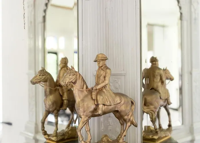 Casa de Férias Petit Chateau Luxe Heythuysen