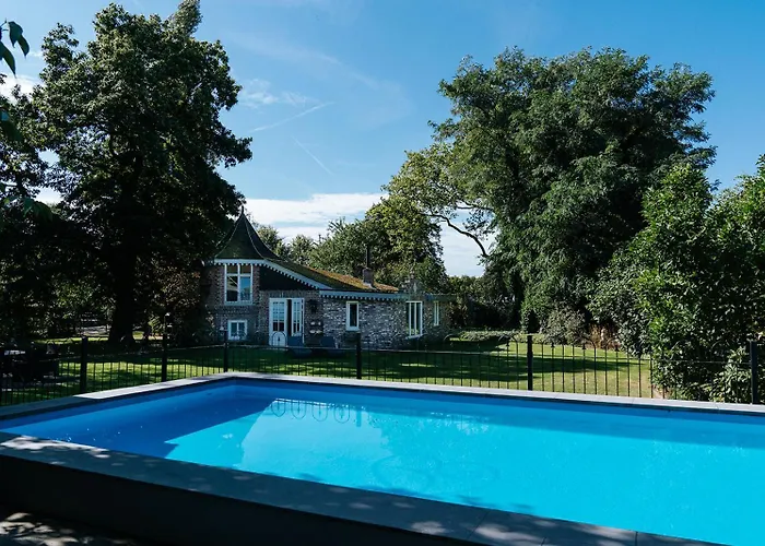 Vakantiehuis Petit Château Luxe Heythuysen