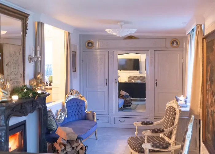 Petit Chateau Luxe * Heythuysen