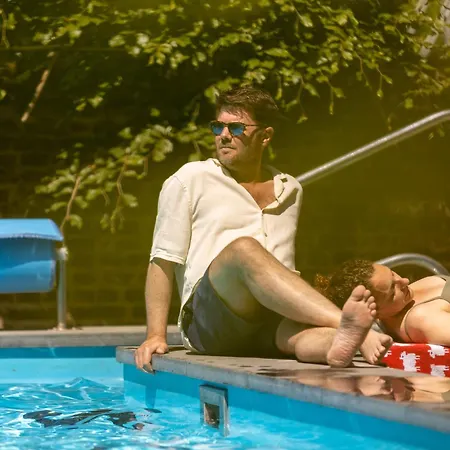 Nyaraló Petit Chateau Luxe Vakantiehuis, Prive Hottub En Zwembad *