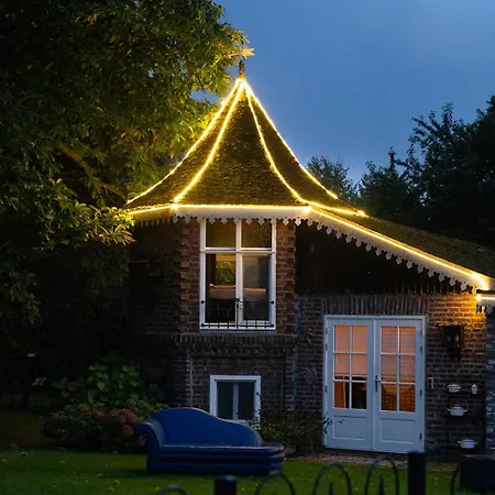 Nyaraló Petit Chateau Luxe Vakantiehuis, Prive Hottub En Zwembad *