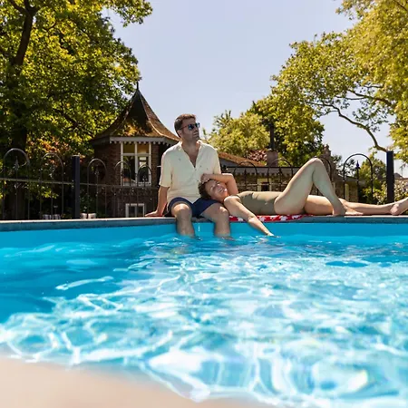 Nyaraló Petit Chateau Luxe Vakantiehuis, Prive Hottub En Zwembad