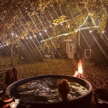 Petit Chateau Luxe Vakantiehuis, Prive Hottub En Zwembad *